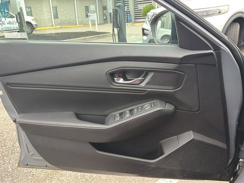 Used 2023 Honda Accord Sport image 7