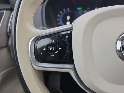 Certified 2023 Volvo XC90 B6 Plus w/ Protection Package Premier image 21