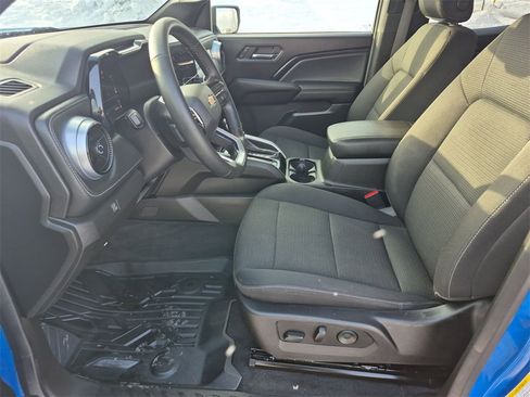 Used 2023 Chevrolet Colorado LT w/ LT Convenience Package II image 18