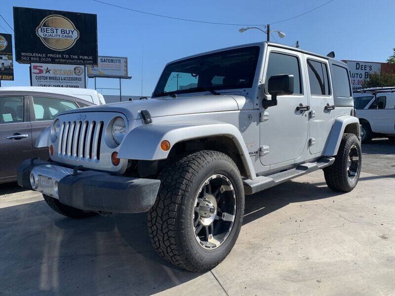 Used 2012 Jeep Wrangler Unlimited Sahara w/ Connectivity Group AWD/4WD image 3