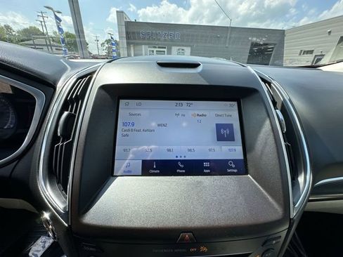 Used 2019 Ford Edge Titanium AWD/4WD image 14