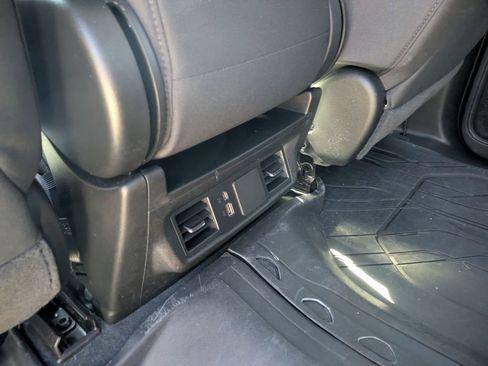 Used 2025 Chevrolet Silverado 1500 Custom Trail Boss w/ Dark Appearance Package image 24