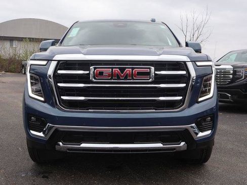 New 2026 GMC Yukon XL Elevation w/ Elevation Premium Package AWD/4WD image 2