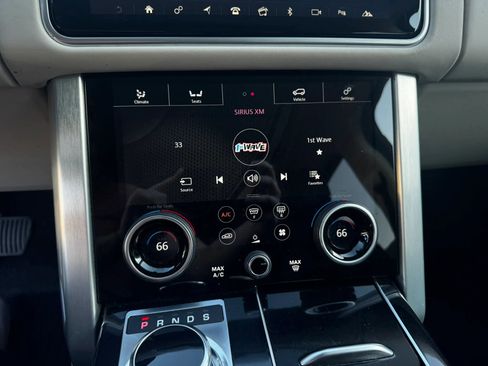 Used 2019 Land Rover Range Rover Supercharged image 24