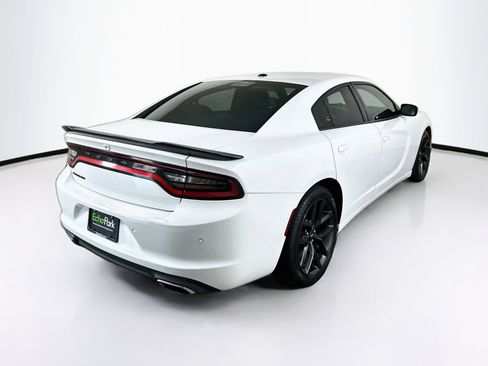 Used 2020 Dodge Charger SXT w/ Blacktop Package RWD image 9