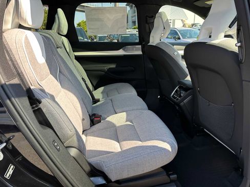 New 2025 Volvo EX90 Ultra w/ Protection Package Premier image 12