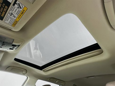 Used 2017 Lexus GX 460 image 21