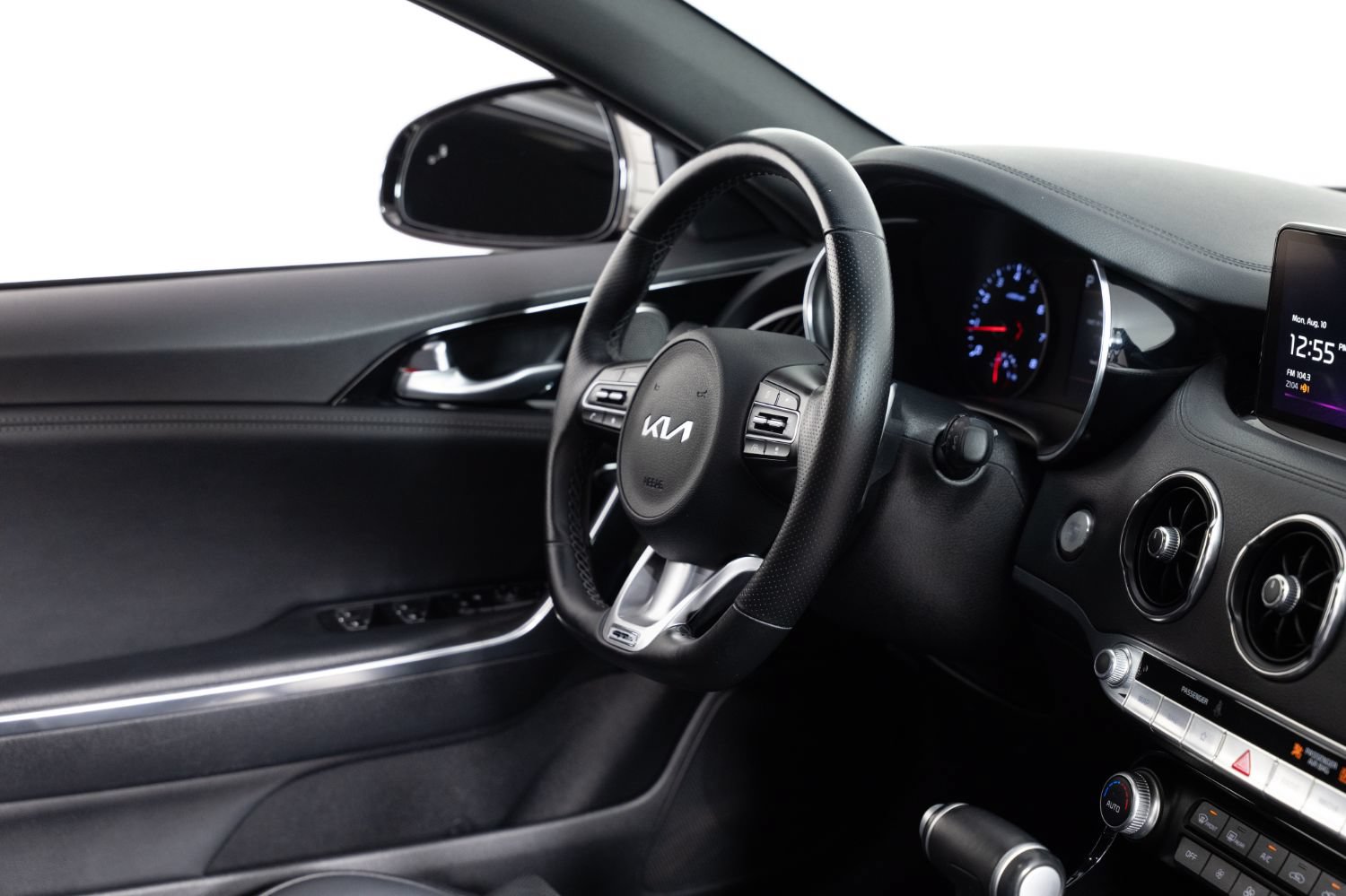 Used 2023 Kia Stinger GT-Line w/ Sun & Sound Package RWD image 24