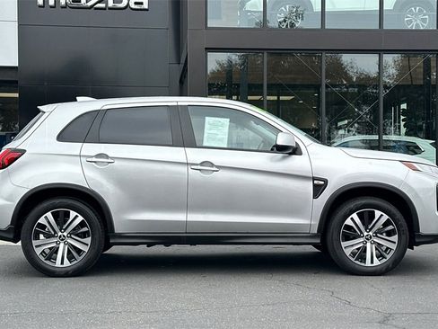 Used 2025 Mitsubishi Outlander Sport ES image 4