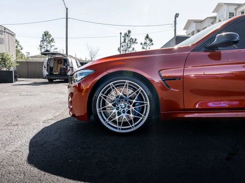 Used 2018 BMW M3 image 32