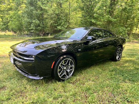 New 2026 Dodge Charger R/T w/ Performance Handling Group AWD/4WD image 7