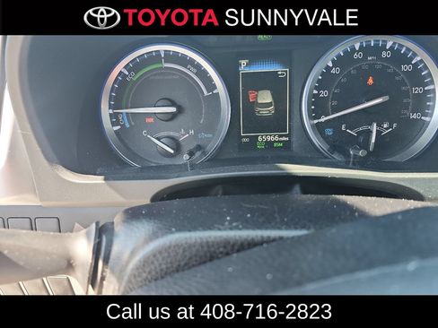 Used 2019 Toyota Highlander XLE AWD/4WD image 2