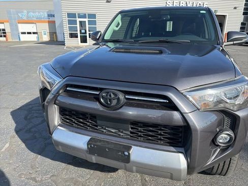 Used 2023 Toyota 4Runner TRD Off-Road Premium w/ Moonroof Package AWD/4WD image 14