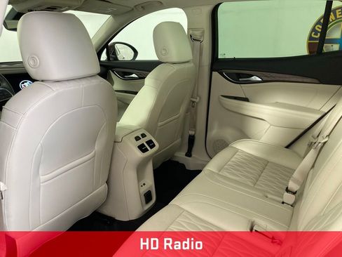 Used 2022 Buick Envision Avenir w/ Technology Package II image 16