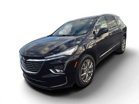 Used 2023 Buick Enclave Essence w/ Experience Buick Package FWD image 1