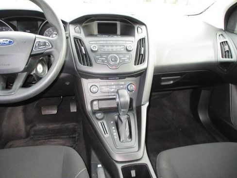 Used 2018 Ford Focus SE image 13