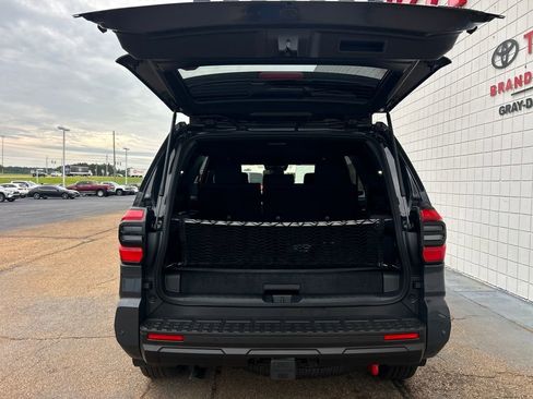 New 2026 Toyota 4Runner TRD Off-Road Premium AWD/4WD image 31