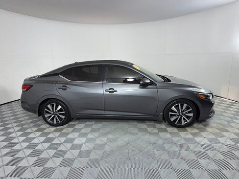Used 2020 Nissan Sentra SV w/ SV Premium Package FWD image 4