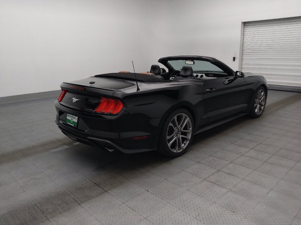 Used 2018 Ford Mustang Premium RWD image 10