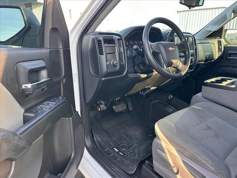 Used 2018 Chevrolet Silverado 1500 Custom w/ Custom Value Package image 13