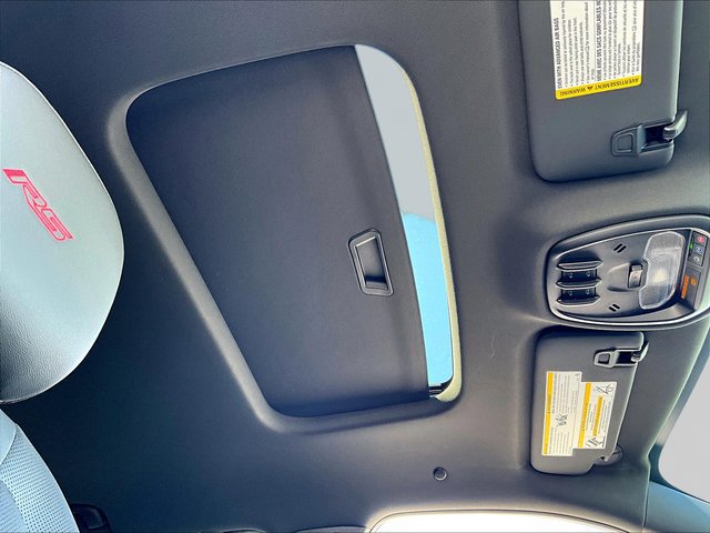 New 2026 Chevrolet Trax RS w/ Sunroof Package FWD image 28