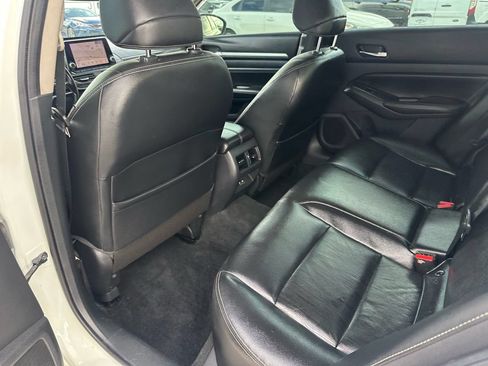 Used 2019 Nissan Altima 2.5 Platinum AWD/4WD image 27