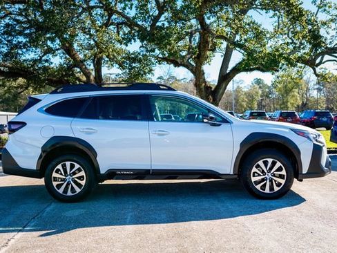 Certified 2025 Subaru Outback Premium image 21