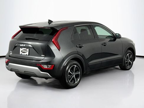 Used 2023 Kia Niro LX FWD image 11