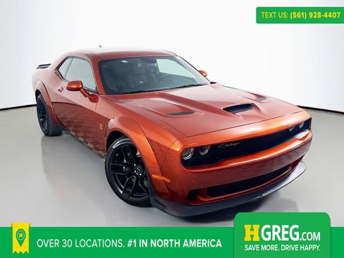 Used 2021 Dodge Challenger R/T Scat Pack image 1