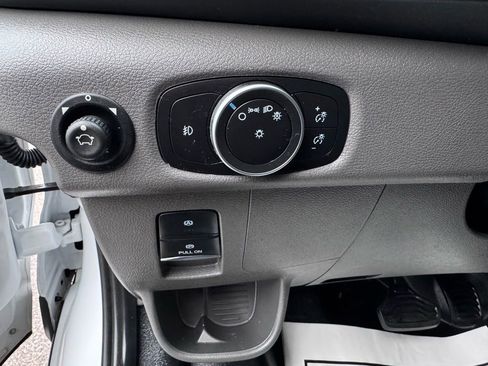 Used 2023 Ford Transit 150 Medium Roof image 11