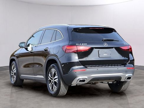 Certified 2025 Mercedes-Benz GLA 250 4MATIC image 5