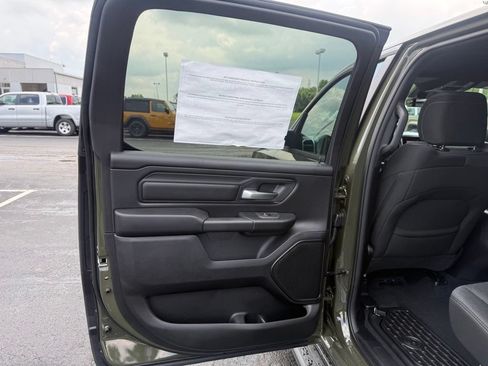 New 2026 RAM 1500 Express AWD/4WD image 34