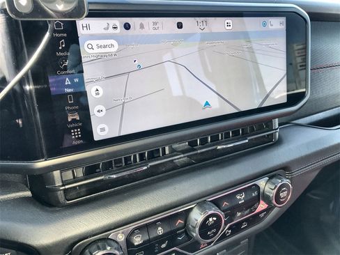 Used 2024 Jeep Wrangler Unlimited Rubicon 392 image 16