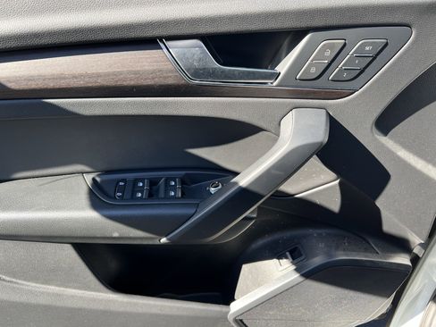 Used 2024 Audi Q5 2.0T Premium image 14