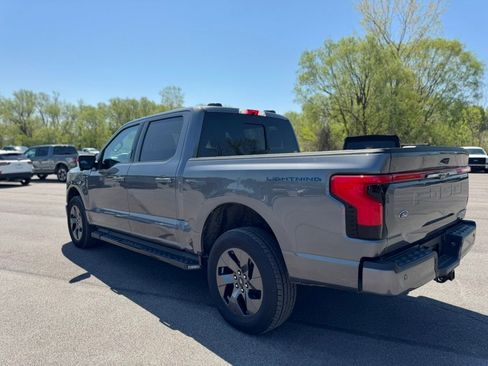 New 2023 Ford F150 Lightning Lariat AWD/4WD image 14