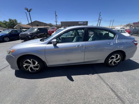 Used 2017 Honda Accord LX image 5