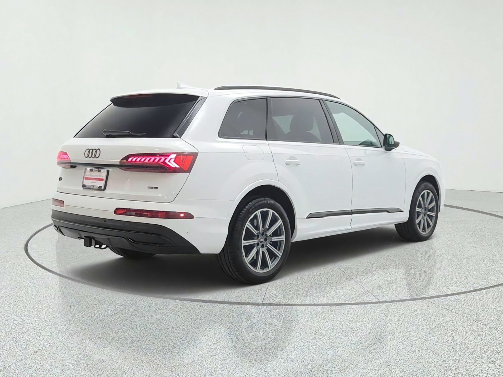 Used 2023 Audi Q7 2.0T Premium Plus AWD/4WD image 5