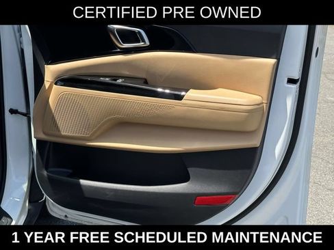 Used 2024 Kia Carnival EX FWD image 8