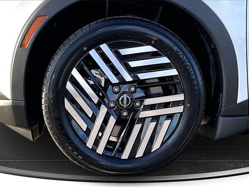 New 2026 Nissan Leaf SV+ image 12