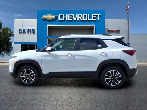 New 2026 Chevrolet TrailBlazer LT w/ Convenience Package AWD/4WD image 6