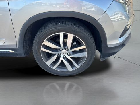 Used 2016 Honda Pilot Elite image 14