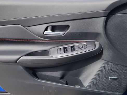 New 2026 Nissan Sentra SR FWD image 17