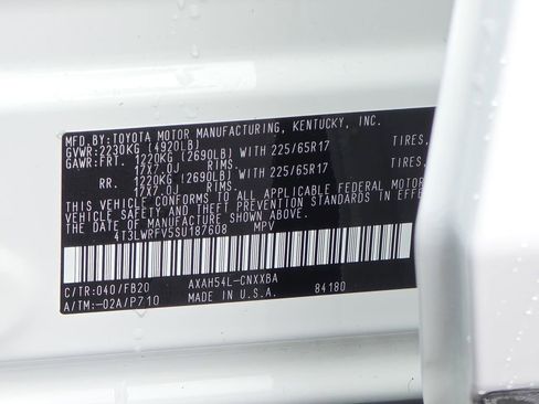 Used 2025 Toyota RAV4 LE image 37