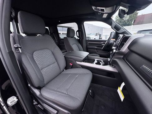 New 2026 RAM 1500 4x4 Crew Cab image 20
