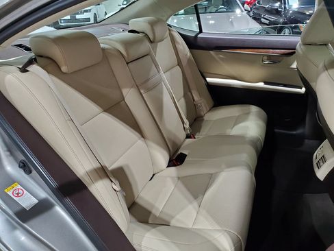 Used 2017 Lexus ES 350 w/ Premium Package FWD image 21