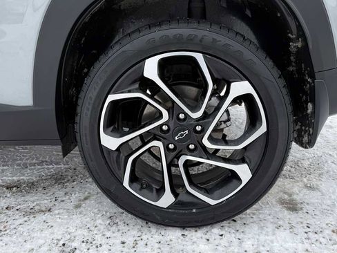 Used 2024 Chevrolet Trax RS w/ Driver Confidence Package image 29