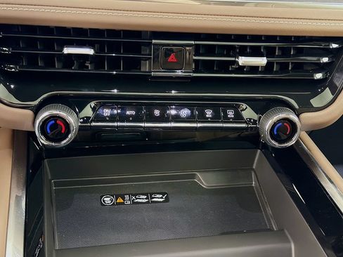 New 2026 Chevrolet Tahoe High Country AWD/4WD image 16