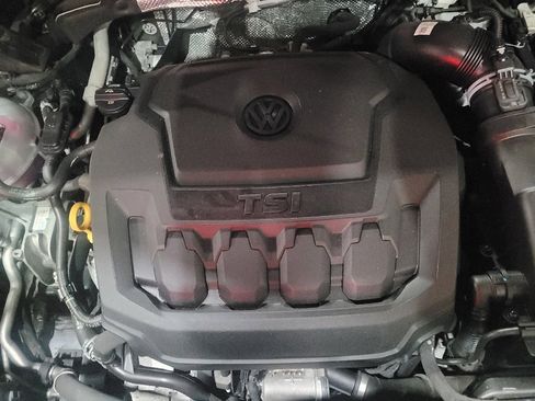 Used 2022 Volkswagen Tiguan SE image 30