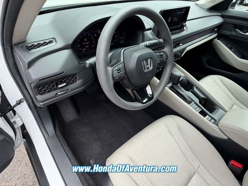 Used 2023 Honda Accord EX image 19