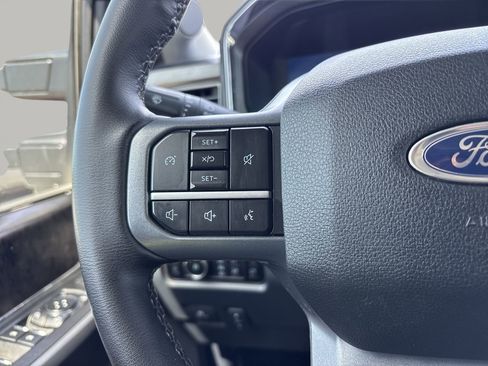 Certified 2025 Ford F450 Lariat image 28